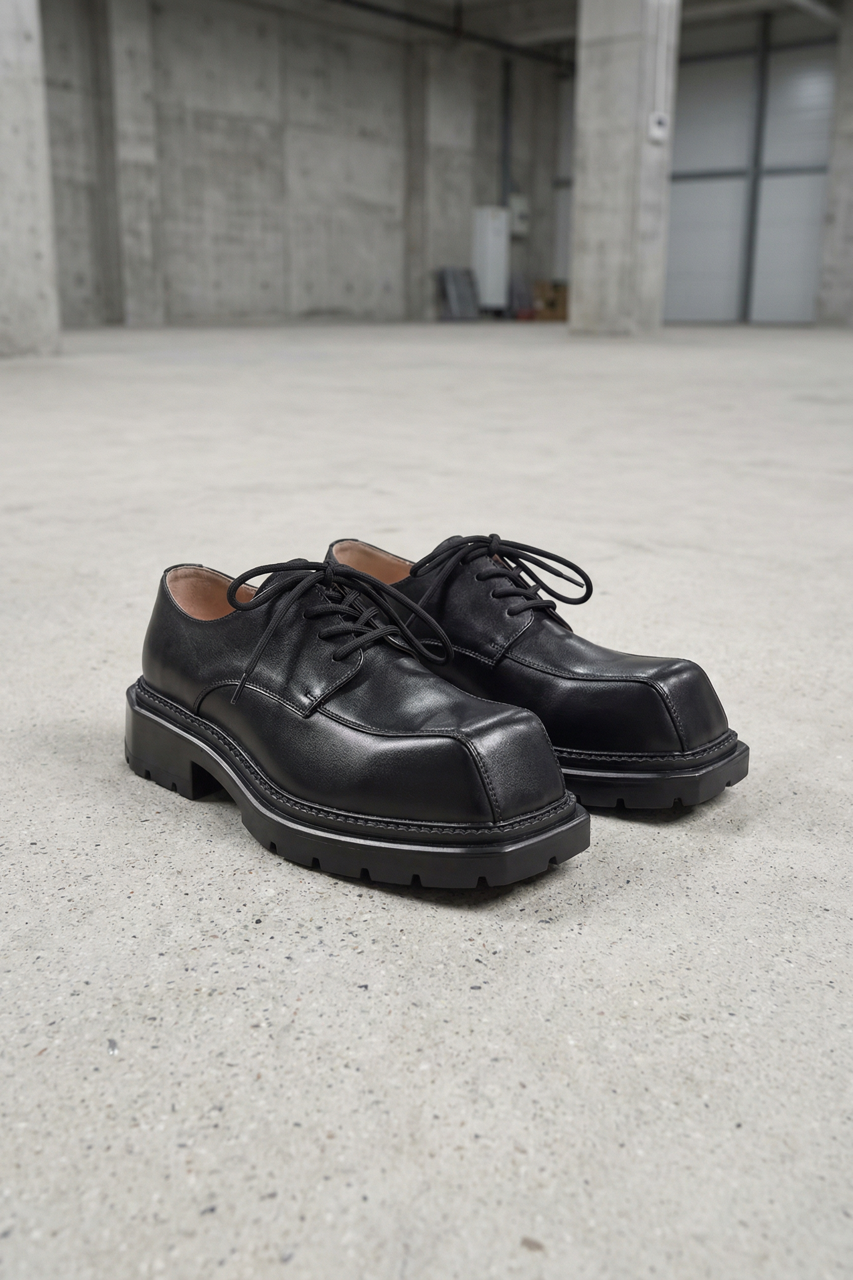 Hector Square Toes Boots