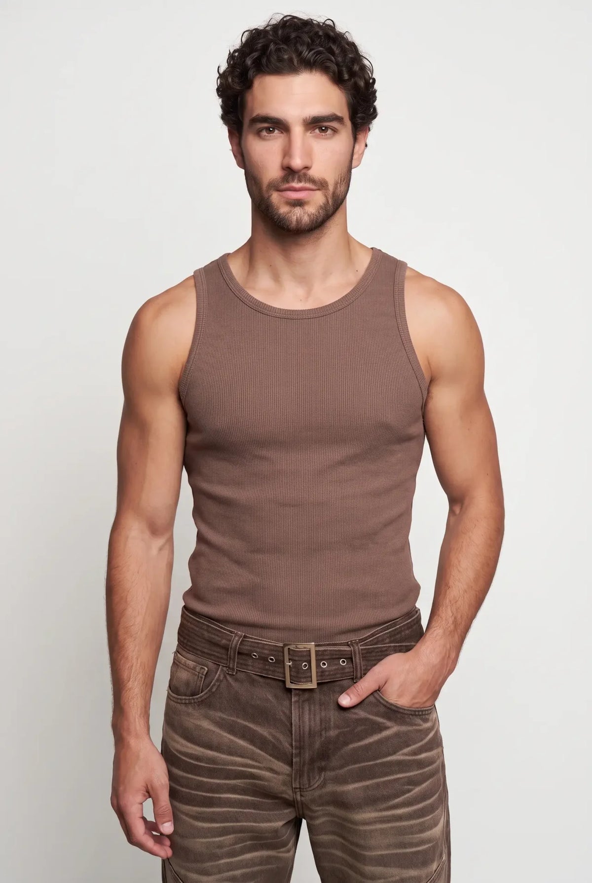 Essential Tank Top – Hellbraun